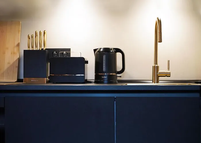 Black 4 Luxus In Alsternaehe